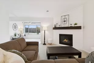 4005 Iris Ct, Rockford, MN 55373 - Photo 5