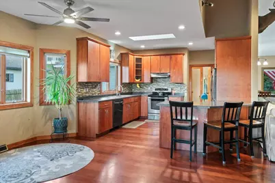 726 N 4th Street, La Crescent, MN 55947 - Photo 5