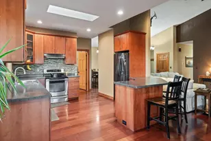 726 N 4th St, La Crescent, MN 55947 - Photo 3