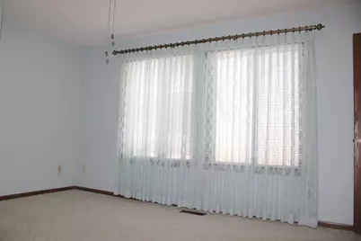 520 Graham Street SW, Hutchinson, MN 55350 - Photo 13