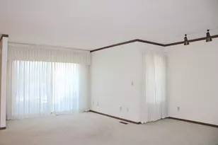 520 Graham St SW, Hutchinson, MN 55350 - Photo 3