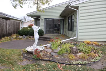 520 Graham Street SW, Hutchinson, MN 55350 - Photo 25