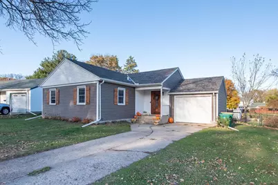 112 N Park Lane, Le Sueur, MN 56058 - Photo 1