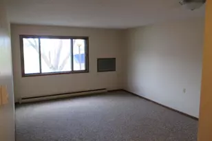 701 N 7th St, Olivia, MN 56277 - Photo 5