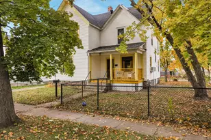 530 Hobart St, Eau Claire, WI 54703 - Photo 1