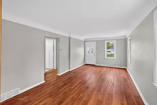 1210 Cook Ave E, Saint Paul, MN 55106 - Photo 3