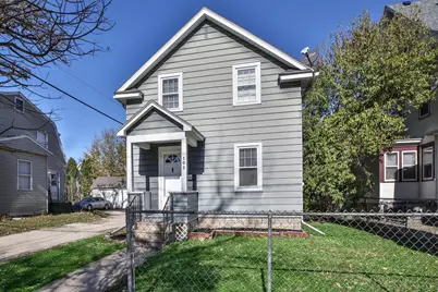 102 3rd Avenue SW, Austin, MN 55912 - Photo 1