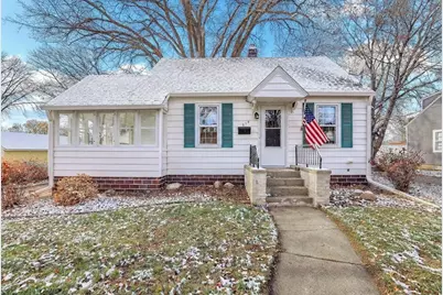 210 5th Avenue NE, Faribault, MN 55021 - Photo 1