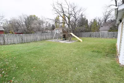 1523 1st Street E, Thief River Falls, MN 56701 - Photo 25