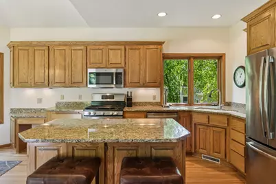 7810 W 95th Street, Bloomington, MN 55438 - Photo 13