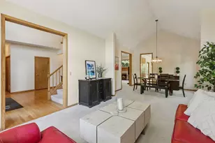 7810 W 95th St, Bloomington, MN 55438 - Photo 9