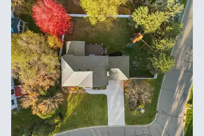 9130 Hidden Meadow Road, Woodbury, MN 55125 - Photo 15