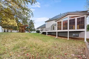 9130 Hidden Meadow Rd, Woodbury, MN 55125 - Photo 61