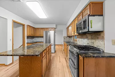 9130 Hidden Meadow Road, Woodbury, MN 55125 - Photo 23