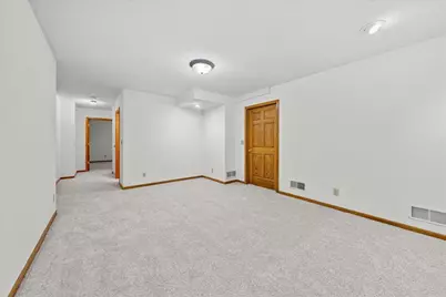 9130 Hidden Meadow Road, Woodbury, MN 55125 - Photo 57