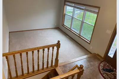 8011 Jergen Avenue S, Cottage Grove, MN 55016 - Photo 9