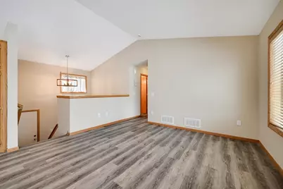 936 Lincoln Court S, Cambridge, MN 55008 - Photo 5