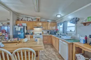 3932 Hwy 100, White Twp, MN 55705 - Photo 5