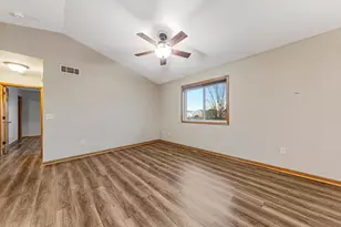 329 Crystal Cir, Mankato, MN 56001 - Photo 5