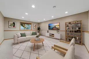 329 Crystal Cir, Mankato, MN 56001 - Photo 17