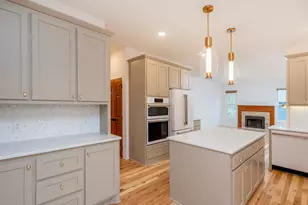 2498 Pond Cir E, Mendota Heights, MN 55120 - Photo 15