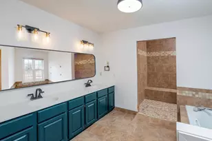 2498 Pond Cir E, Mendota Heights, MN 55120 - Photo 39