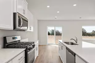 39723 Fallbrook Ave, North Branch, MN 55056 - Photo 5