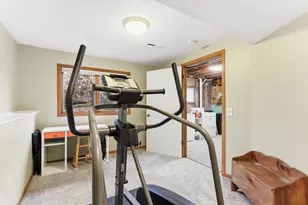 609 Chicago Dr, Burnsville, MN 55306 - Photo 35