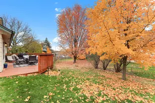 609 Chicago Dr, Burnsville, MN 55306 - Photo 9