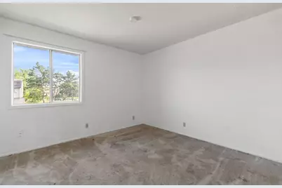 5648 Brookdale Drive N, Brooklyn Park, MN 55443 - Photo 9