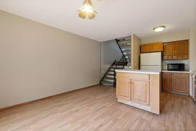 5648 Brookdale Drive N, Brooklyn Park, MN 55443 - Photo 7