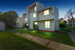 5648 Brookdale Dr N, Brooklyn Park, MN 55443 - Photo 1