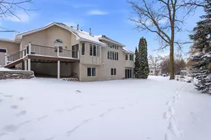 2510 Wexford Ct, New Brighton, MN 55112 - Photo 3