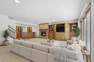 2510 Wexford Ct, New Brighton, MN 55112 - Photo 15