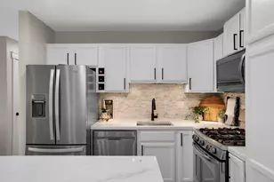 2645 15th Ave E, North Saint Paul, MN 55109 - Photo 9