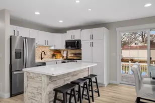 2645 15th Ave E, North Saint Paul, MN 55109 - Photo 7