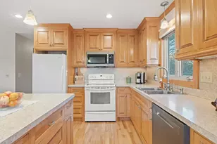 7720 Niagara Ln N, Maple Grove, MN 55311 - Photo 15