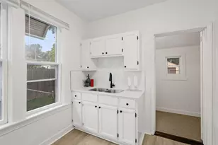 1367 Minnehaha Ave E, Saint Paul, MN 55106 - Photo 11