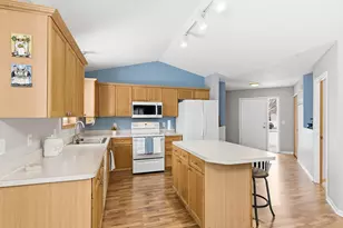 107 Garner Cir, Montrose, MN 55363 - Photo 9