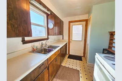 526 S Minnesota Street, Redwood Falls, MN 56283 - Photo 15