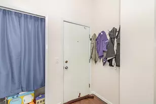 328 Edmund Ave, Saint Paul, MN 55103 - Photo 3