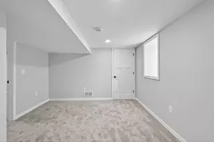 1271 Seminary Ave, Saint Paul, MN 55104 - Photo 23