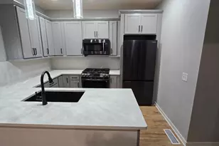 1271 Seminary Ave, Saint Paul, MN 55104 - Photo 11