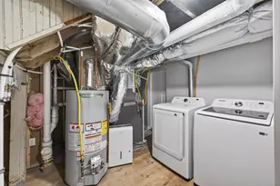 1271 Seminary Ave, Saint Paul, MN 55104 - Photo 25