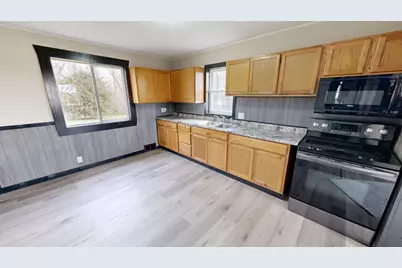 2250 66th Avenue NE, Willmar, MN 56201 - Photo 5