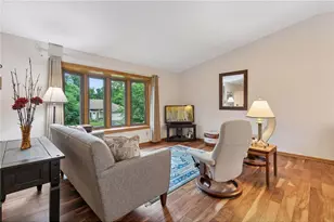 796 Sunset Dr, Eagan, MN 55123 - Photo 5