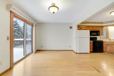 2492 Beam Avenue E, North Saint Paul, MN 55109 - Photo 17