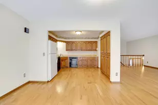 2492 Beam Ave E, North Saint Paul, MN 55109 - Photo 9