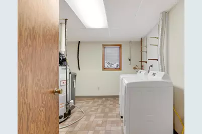 2492 Beam Avenue E, North Saint Paul, MN 55109 - Photo 41