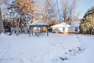 1917 Summit Ave, Saint Paul, MN 55105 - Photo 53